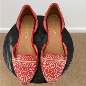 Restricted Orange Coral Embroidered Slip-On Flats Size 6